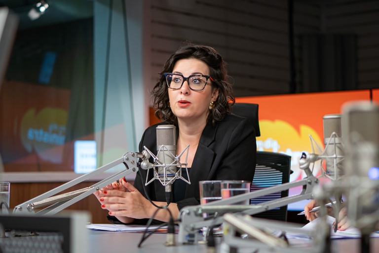 Ministra detalha ações de combate à exploração sexual infantil