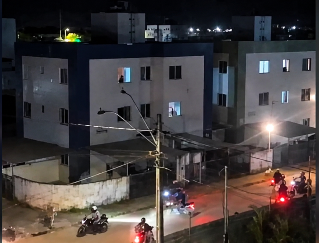 Confusão entre motoboy e cliente gera protesto em João Pessoa