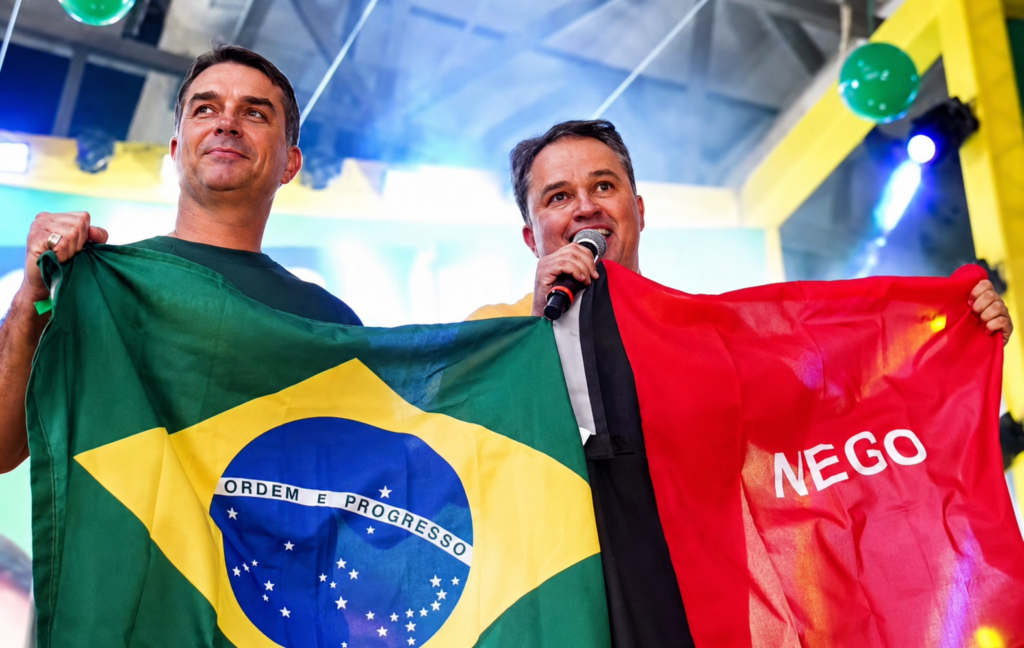 Efraim Filho anuncia visita de Flávio Bolsonaro a Campina Grande