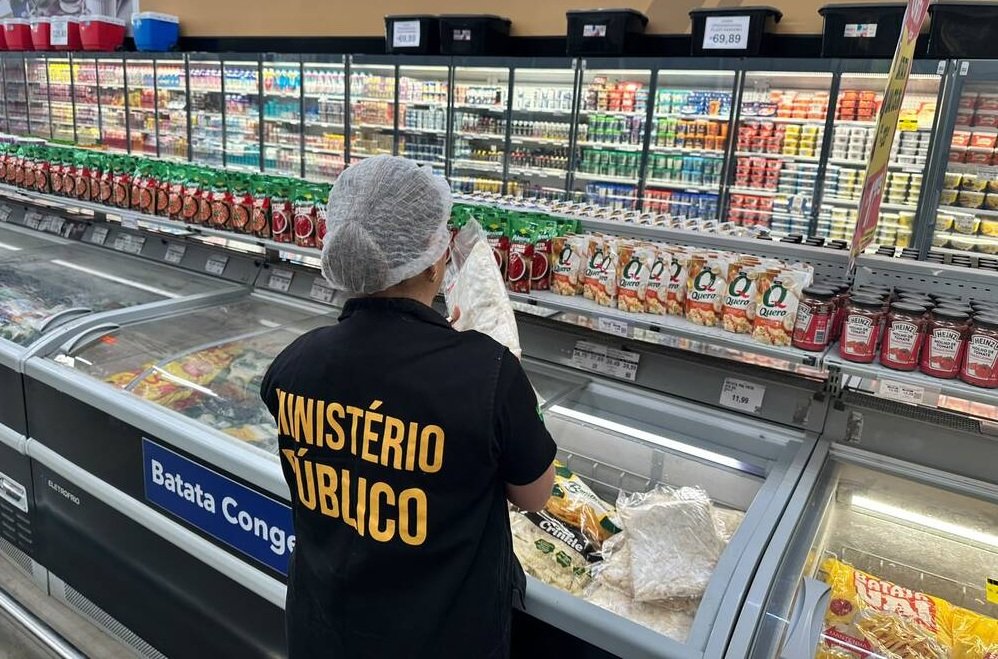 MP-Procon autua supermercados em Sapé e Mari por produtos vencidos e outras irregularidades
