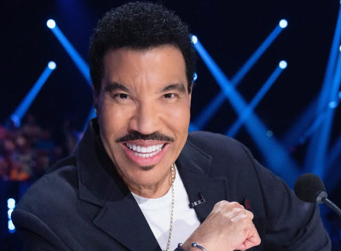 Lionel Richie é internado em UTI após show nos EUA