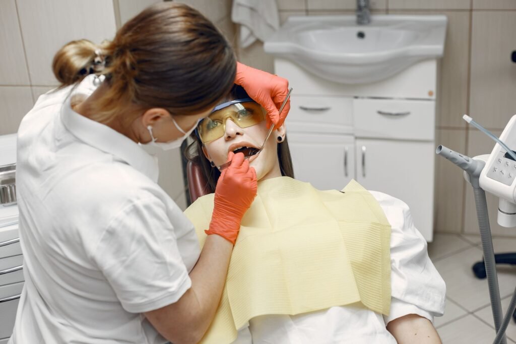 Dia Mundial do Dentista: 3 de outubro marca uma história que começou em 1840